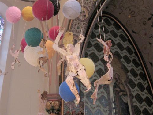 Débarquement, Figures en papier articulées, Chapelle de l'ESAA, Troyes, novembre 2008