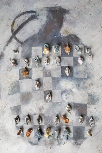 No mans land echiquier 2013 structure metal pieces en-argile